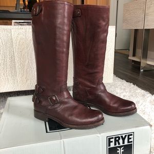 Frye Veronica Back Zip Leather Boot